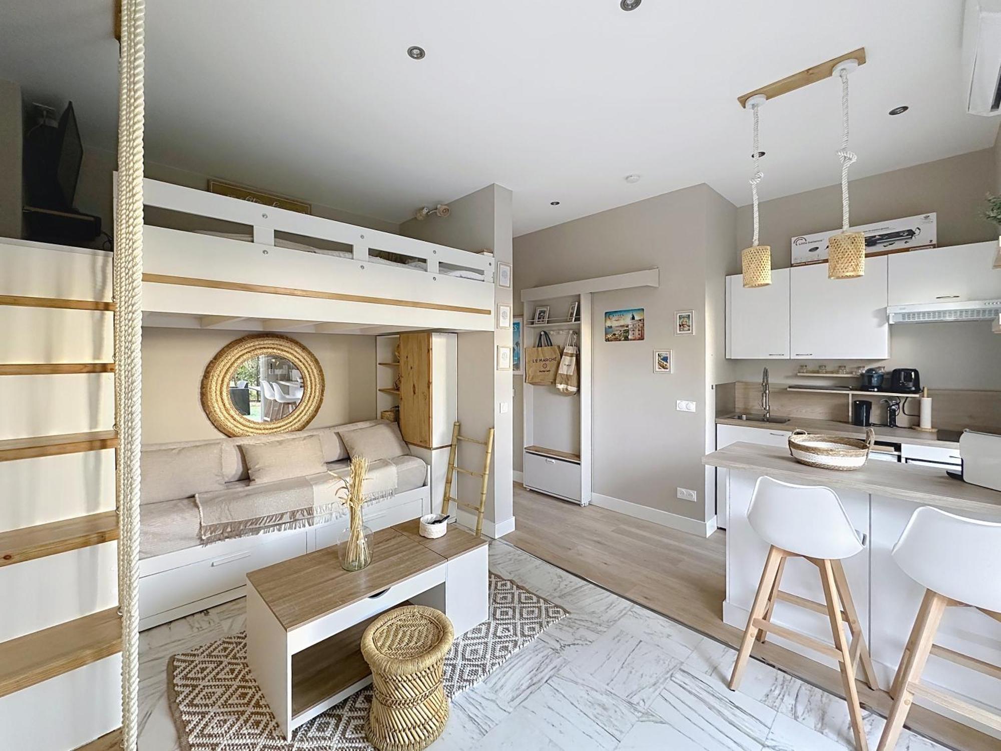 Cozy With Garden And Parking In Cannes